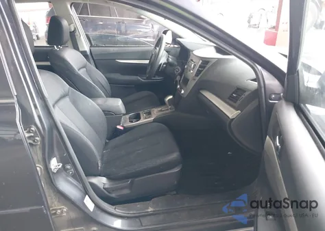 2012 Subaru Legacy 2.5I z USA, uszkodzony, nr VIN 4S3BMBA63C3034643